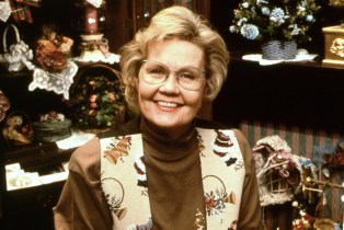 Carol Duvall on 'The Carol Duvall Show'